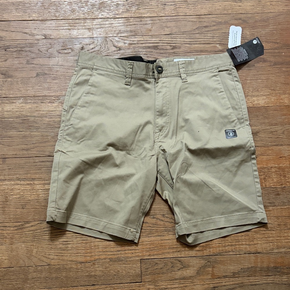 Volcom Men's Tan Flat-Front Casual Shorts